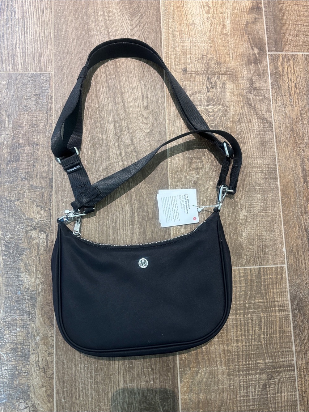 NWT lululemon athletica Black Adjustable Shoulder Crossbody Bag